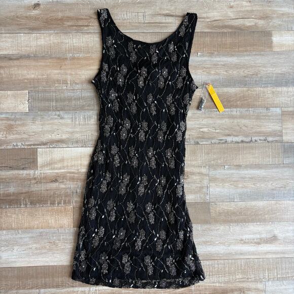 Alice + Olivia Black Beaded Shift Dress Size 6 - Picture 1 of 8